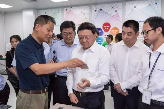 广东省委常委、深圳市委书记王伟中率队到ca888亚洲城激光调研座谈