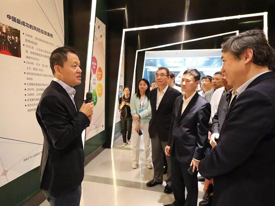 全国无党派人士考察团 莅临ca888亚洲城激光考察调研